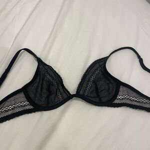 Victoria’s Secret lace bralette size 32b